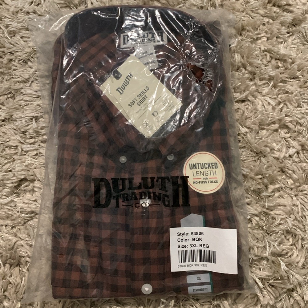 Duluth Trading Co Untucked Soft Skills Standard Fit Shirt - Picture 4 of 5